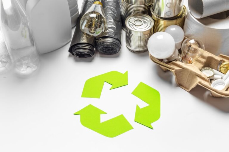 Czy wiesz, jak prawidłowo prowadzić recykling opakowań po środkach niebezpiecznych?